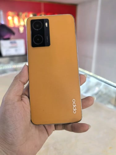 OppoA57 ram4G+4G/128G sim2 ស្ទេីរតួតិចៗ