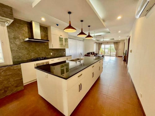 SPECIOUS THREE BEDROOM FOR RENT-TTP 🍀