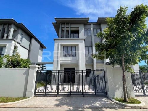 Villa for rent at Borey Chipmong 598