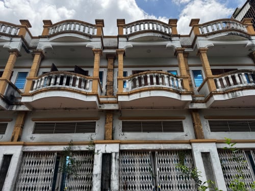 គម្រោងជួសជុល ថ្មី