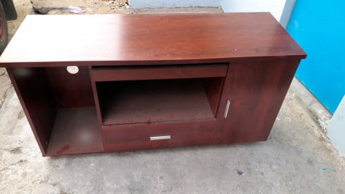 លក់តុការិយាល័យនៅថ្មី98%