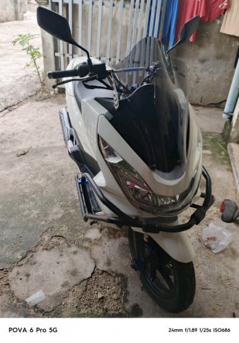 ខ្ញុំចង់លក់ម៉ូតូ pcx 016 មានព្ធនកាតគ្រីត្រឹមត្រូវ