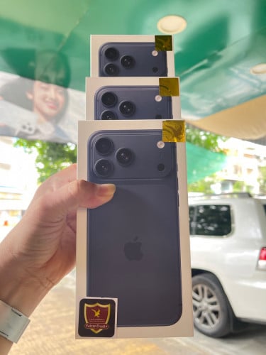 17 Pro Max X/A no active Sim+eSim Blue 256GB មានធានាក្រុមហ៊ុន2ឆ្នាំតម្លៃពិសេស