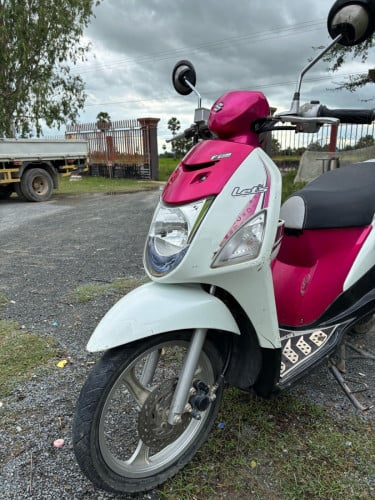 SUZUKI LETS 2017 លក់នៅអេមម្ចាស់ប្រីផ្ទាល់