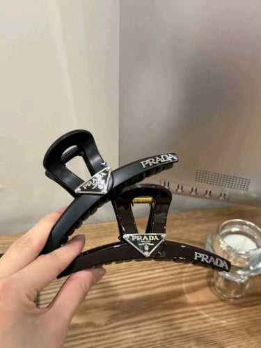 ដង្កៀបមុខវែង