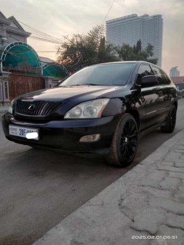 មានរថយន្តសម្រាប់ជួលគ្រប់ប្រភេទ ២៥ខេត្តក្រុង