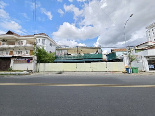 ហាងសម្រាប់ជួលនៅទួលគោក(នៅលើផ្លូវធំ)