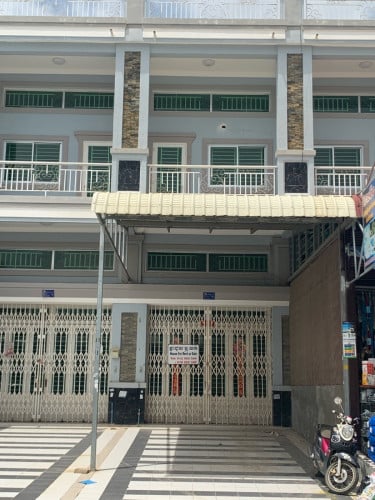 ផ្ទះអាជីវកម្មសំរាប់ជួល