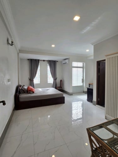 ✨ For Rent – Spacious Studio Apartment with Balcony & City View ✨បន្ទប់ជួលជាន់ទី3 និង ទី2