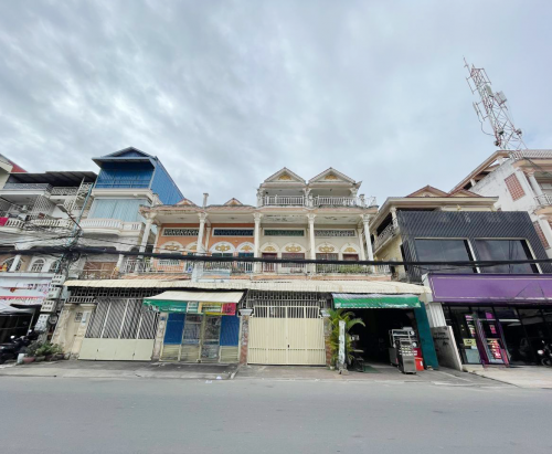 ផ្ទះសម្រាប់ជួល | House for Rent