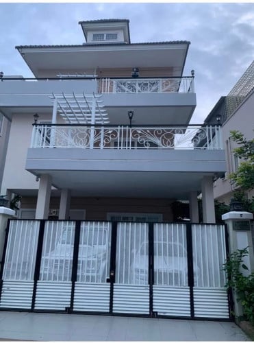 វីឡា ព្រីនសេស នៅជិតសាលា IU