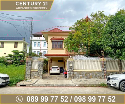 🏠 វីឡាភ្លោះ នៅជិតវិទ្យាល័យឥន្ទ្រទេវី ត្រូវការលក់បន្ទាន់ខ្លាំង