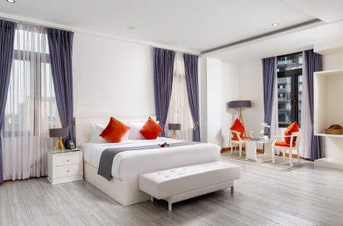 Cocoon Suite King With Balcony, បន្ទប់គ្រែធំមួយ
