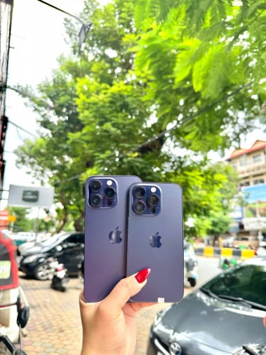 iPhone 14Proតូច