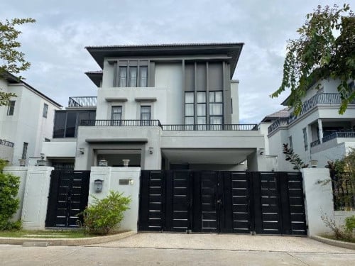 Queen Villa for rent at borey Chipmong 598