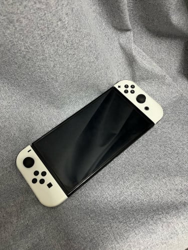 Resell Nintendo switch OLED