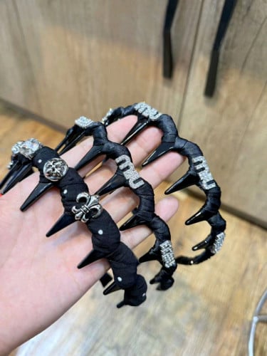 បូរម៉ូតថ្មីស្អាតៗ