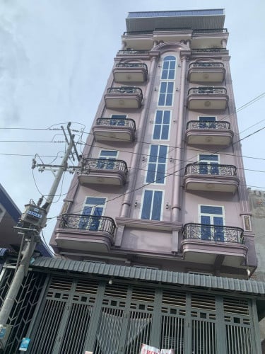 អគារសម្រាប់ជួល នៅជិតវត្តថ្មី និងហាងវីឌូ ក្រុងប៉ោយប៉ែត