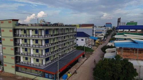 អាគារសម្រាប់ជួលនៅជិតផ្សារត្រី ក្រុងប៉ោយប៉ែត