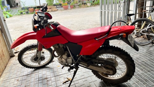 លក់ម៉ូតូធំ