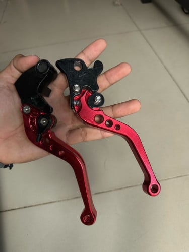 ដៃប្រាំងលេង (ទិញទុកចោលអត់ប្រេី​ ចង់លក់វិញ)