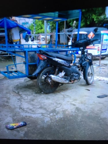 កំពុងសោម លក់រម៉ក តម្លៃចចរ