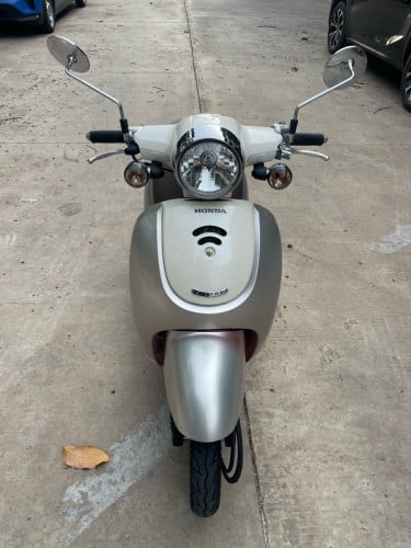 ម៉ូតូលក់