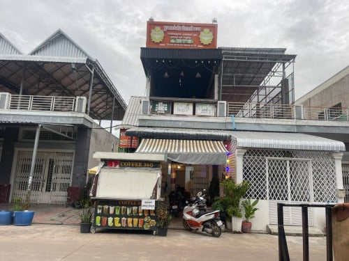 ផ្ទះលក់បន្ទាន់ ម្ចាស់ផ្ទាល់ ប្លង់រឹង!!! ទីតាំងនៅកំបូល (បុរីពិភពថ្មី1) តម្លៃលក់ក្រោមទីផ្សារ