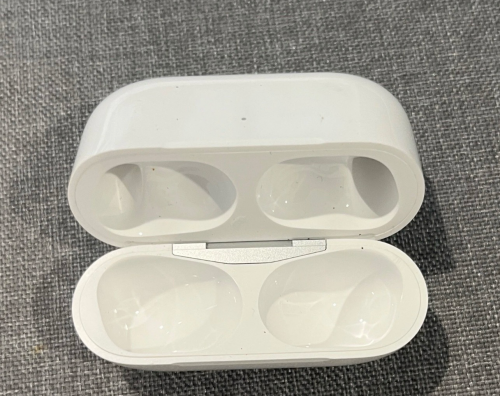 Apple AirPods Pro 2nd Gen Charging Case Replacement Lightning Only A2700