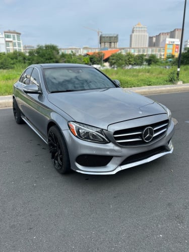 C300 AMG​2015 parkingឡានស្អាត​ ពណ័ប្រផះ​ ក្នុង​ខ្មៅ​ លក់ថោកដូចប្រលិត   2 ប៉ូតុង ក្រដាស់ពន្ធ​ ​