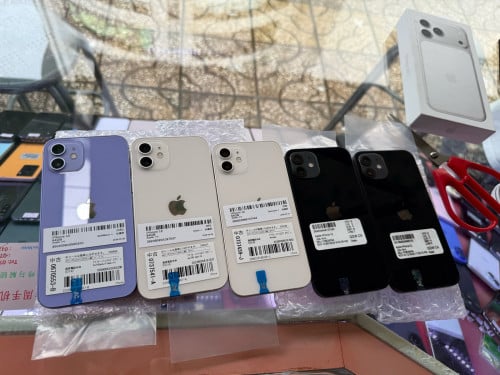 iPhone 12 99% Original all