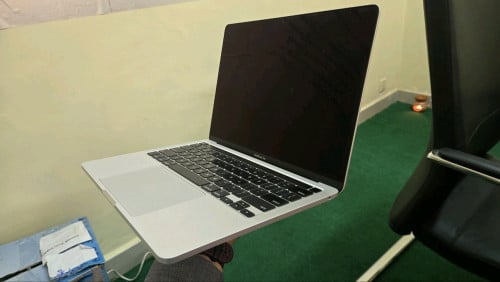 Macbook Pro 13 (2020)