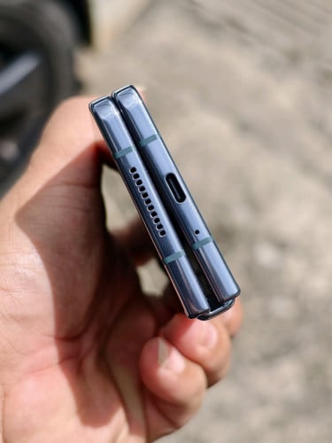 samsung zfold  4មួយទឹក  ស្អាត  512G  sim2