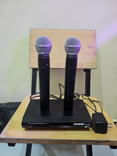 Shure Microphone + Mixer Yamaha