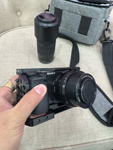 Sony a6000 លក់