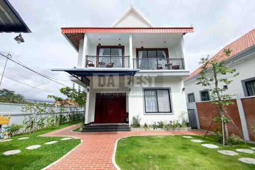 DABEST: Spacious 4 Bedroom House For Rent in Siem Reap – Sala Kamreuk