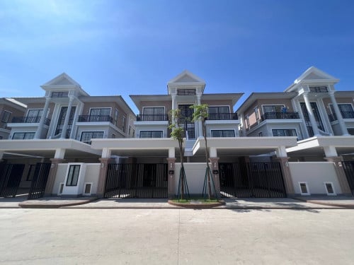 Villa for RENT! • Location: Borey PH Boueng Snor.