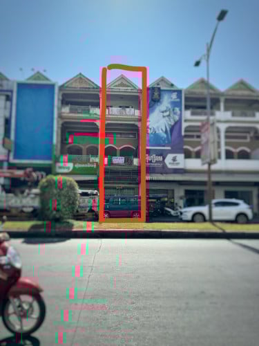 ផ្ទះលក់ ផ្ទះអាជីវកម្មនៅទល់មុខផ្សារស្ទឹងមានជ័យថ្មី (ផ្ទះមានច្រកចេញចូលផ្លូវមុខ និងផ្លូវក្រោយ)