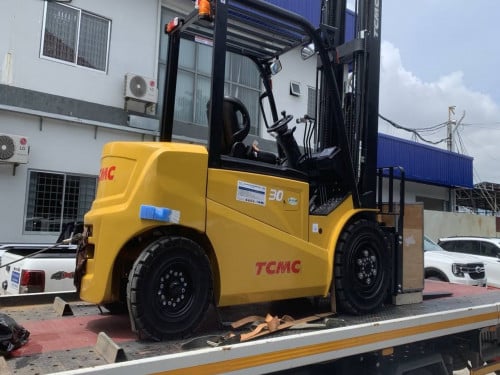 ម៉ាស៊ីនលើកដាក់ទំនិញសម្រាប់ជួល​ប្រចាំថ្ងៃ សប្តាហ៍ ខែ ឆ្នាំ