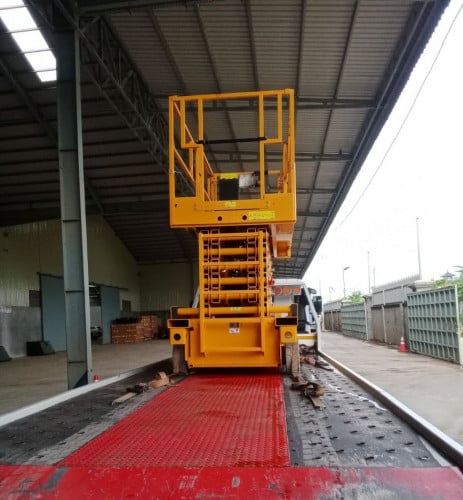 ម៉ាស៊ីនលើកទៅទីខ្ពស់ ជួល​ប្រចាំ​ថ្ងៃ សប្តាហ៍ ខែ ឆ្នាំ