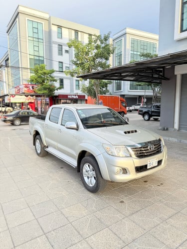 ម្ចាស់ដើមលក់ប្រញាប់តម្លៃចរចារ