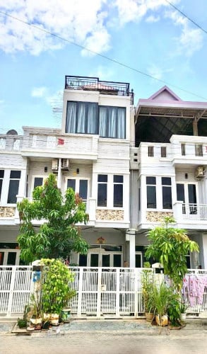 ផ្ទះលក់ប្រញ៉ាប់៖ គីឡូម៉ែត្រលេខ៦​  ឬស្សីកែវ​  រាជធានីភ្នំពេញ