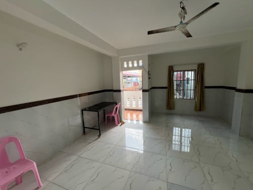 បន្ទប់ជួល នៅបឹងសាឡាង