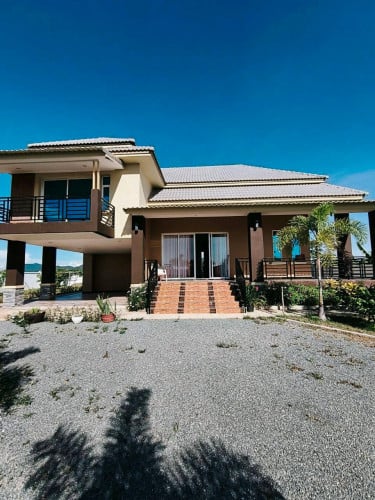 ផ្ទះវីឡាលក់បន្ទាន់ (ខេត្តកែប)