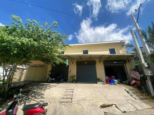 ផ្ទះជួលមានឡៅតឿរកស៊ីផ្លូវប្រឡាយមនុស្សអ៊ូអរភ្លើងរដ្ឋ ផ្លូវធ្លាយ271 /371