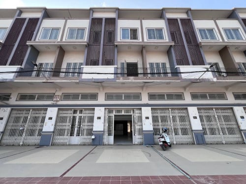 ផ្ទះអាជីវកម្ម5បន្ទប់គេងលក់/ជួលបន្ទាន់ បុរីVKព្រៃស