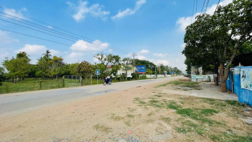 🌅 ដីលក់ជាប់មាត់ទន្លេ នៅក្រុងអរិយក្សត្រ / Riverfront Land For Sale in Arey Ksat City 🏞️