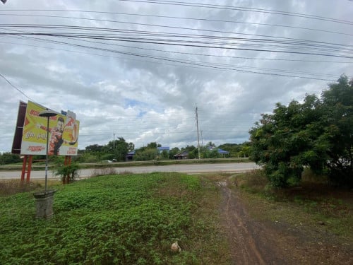 🏦House Available for Urgent Sale at a Special Price (Negotiable).