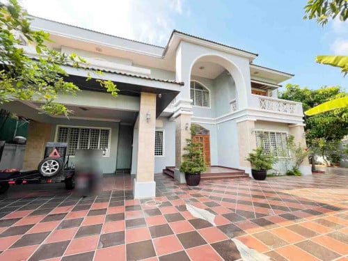 វីឡាសម្រាប់ជួលនៅ ខណ្ឌទួលគោក | Villa for Rent at Khan Toul Kork