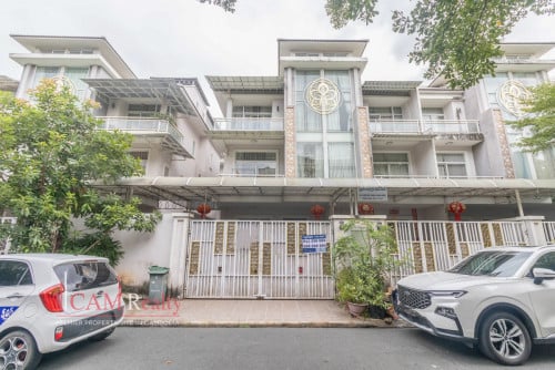 5 Bedrooms Twin Villa For Rent | Borey Orkide The Royal 2004